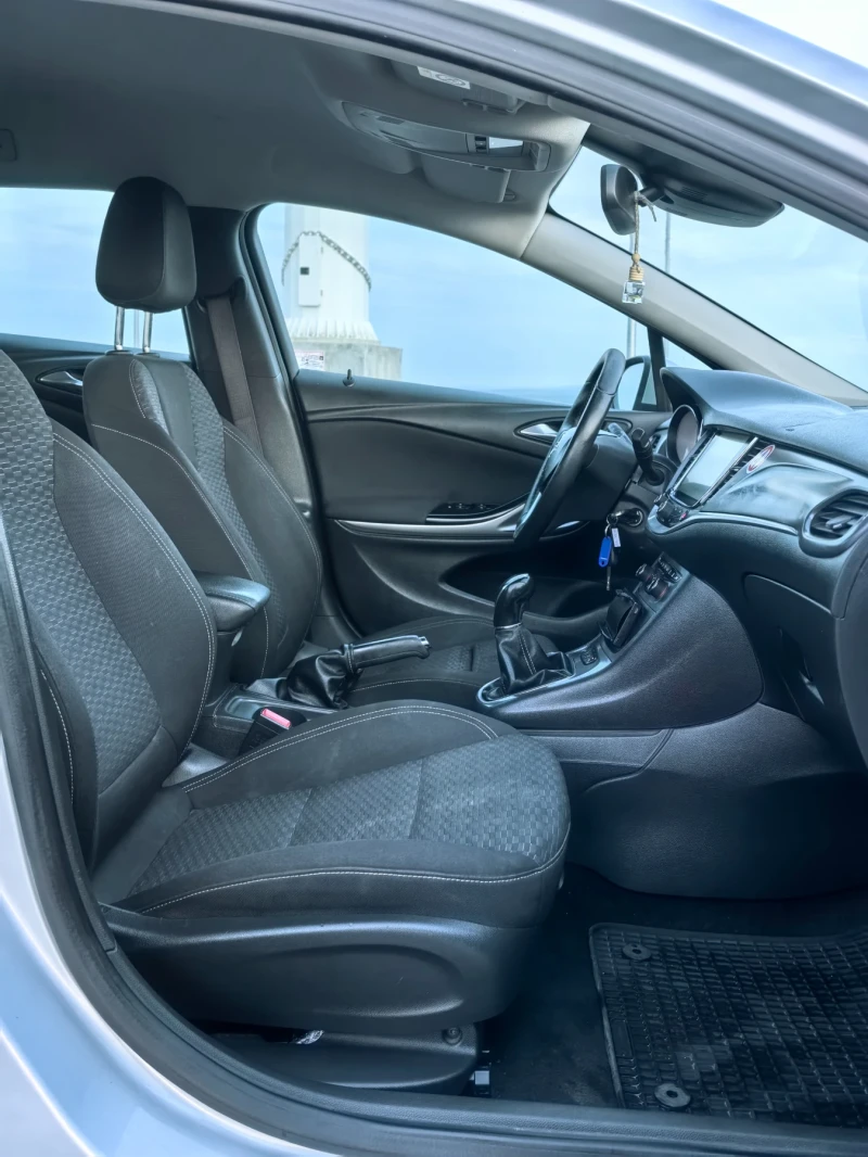 Opel Astra 1.6 CDTI * 110 к.с , снимка 10 - Автомобили и джипове - 52631522
