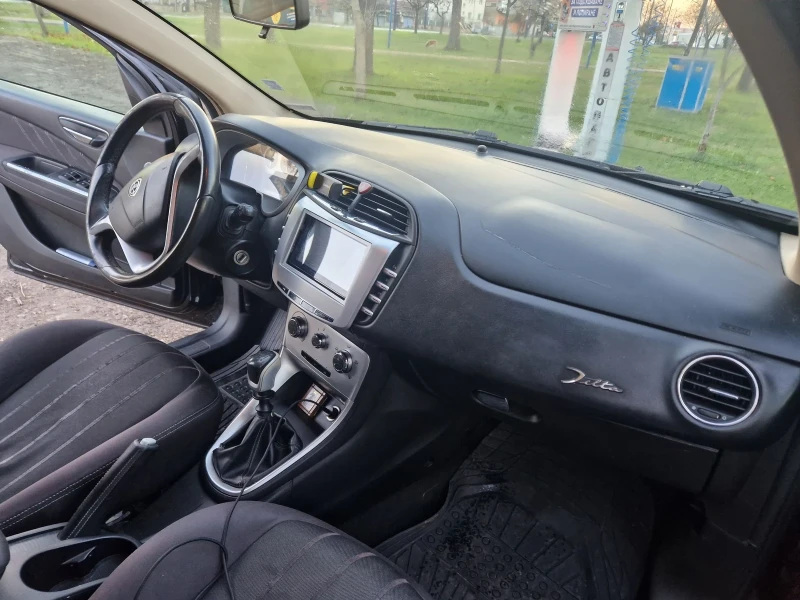 Lancia Delta 1.4 120 LPG, снимка 4 - Автомобили и джипове - 52739825