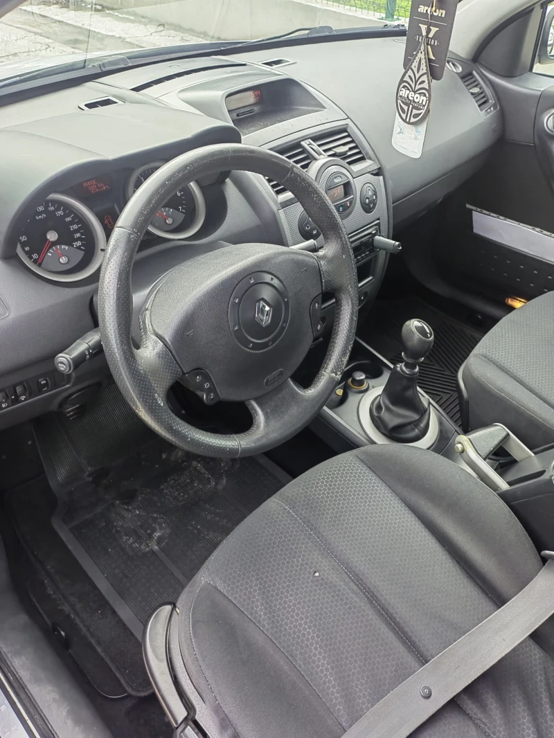 Renault Megane 1.9dci, снимка 7 - Автомобили и джипове - 53286247