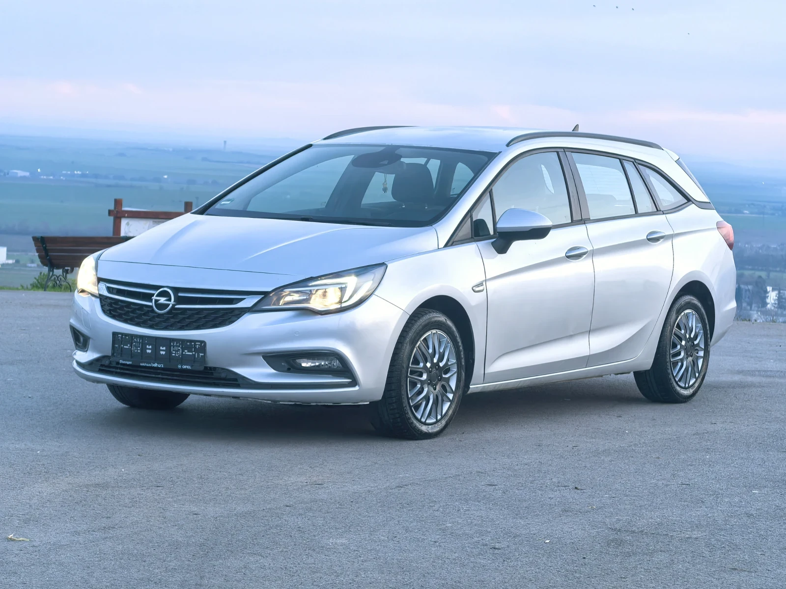 Opel Astra 1.6 CDTI * 110 к.с , снимка 1