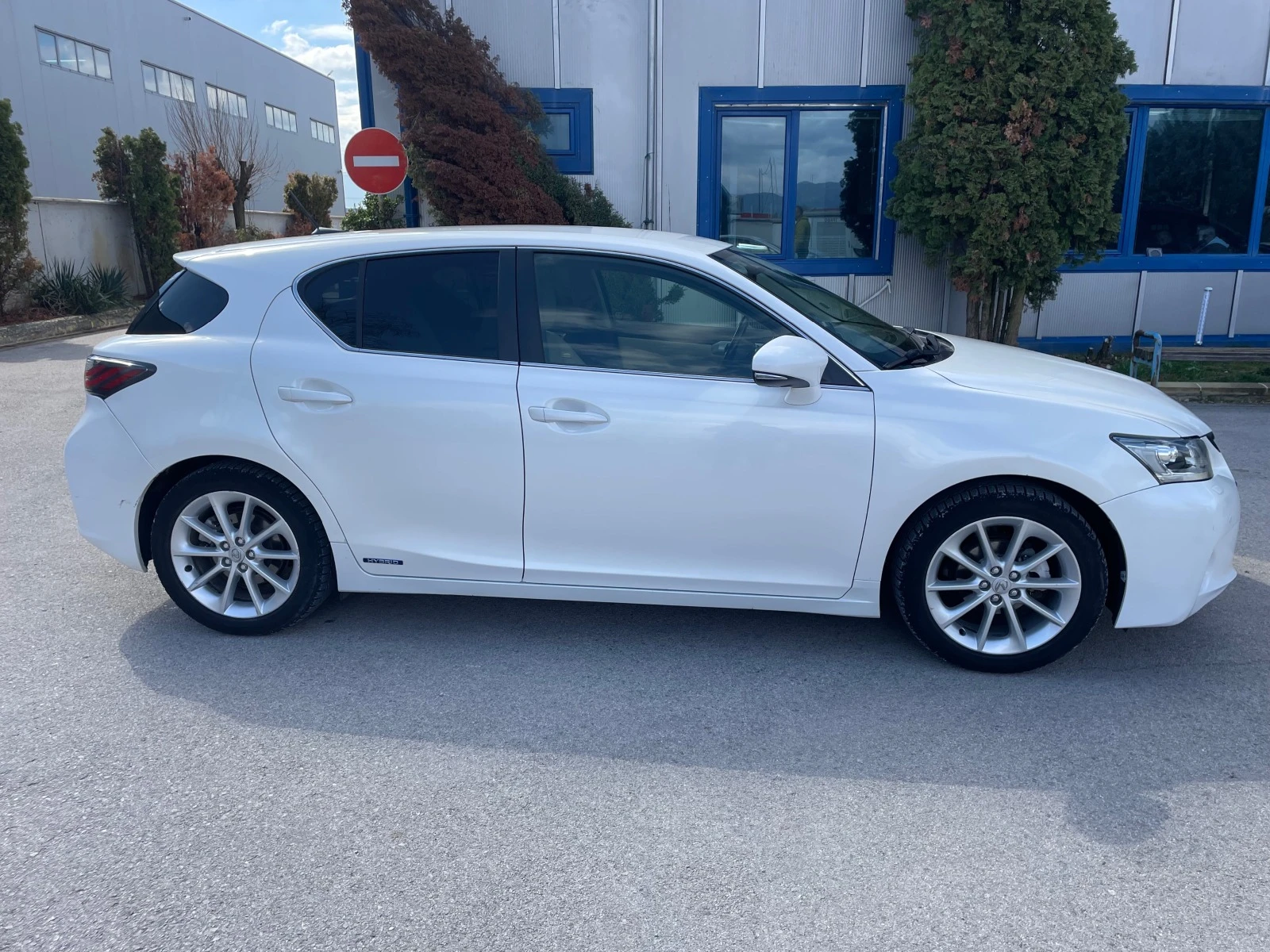 Lexus CT 200h  - изображение 3