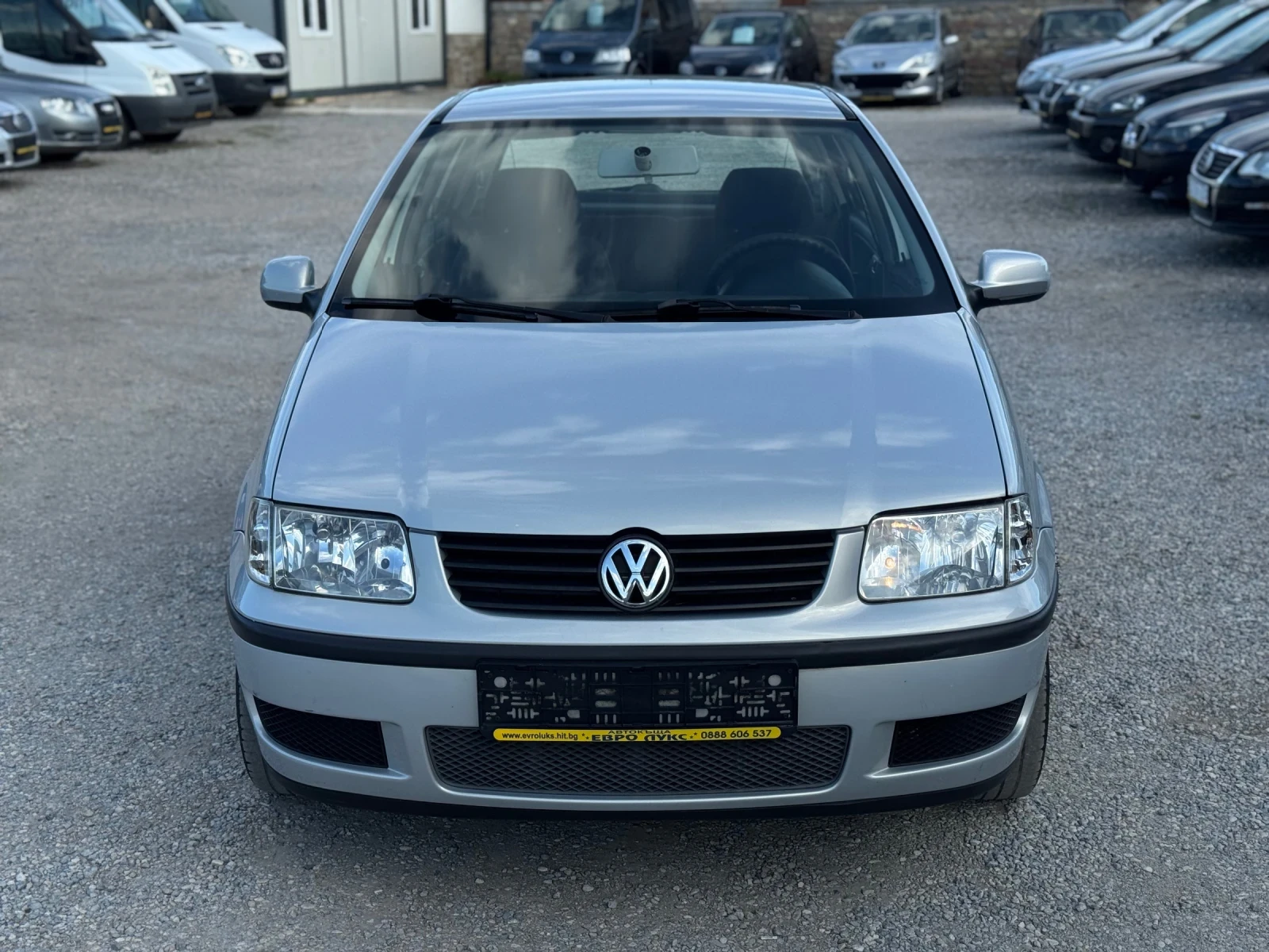 VW Polo 1.4i 75кс КЛИМАТИК - изображение 2