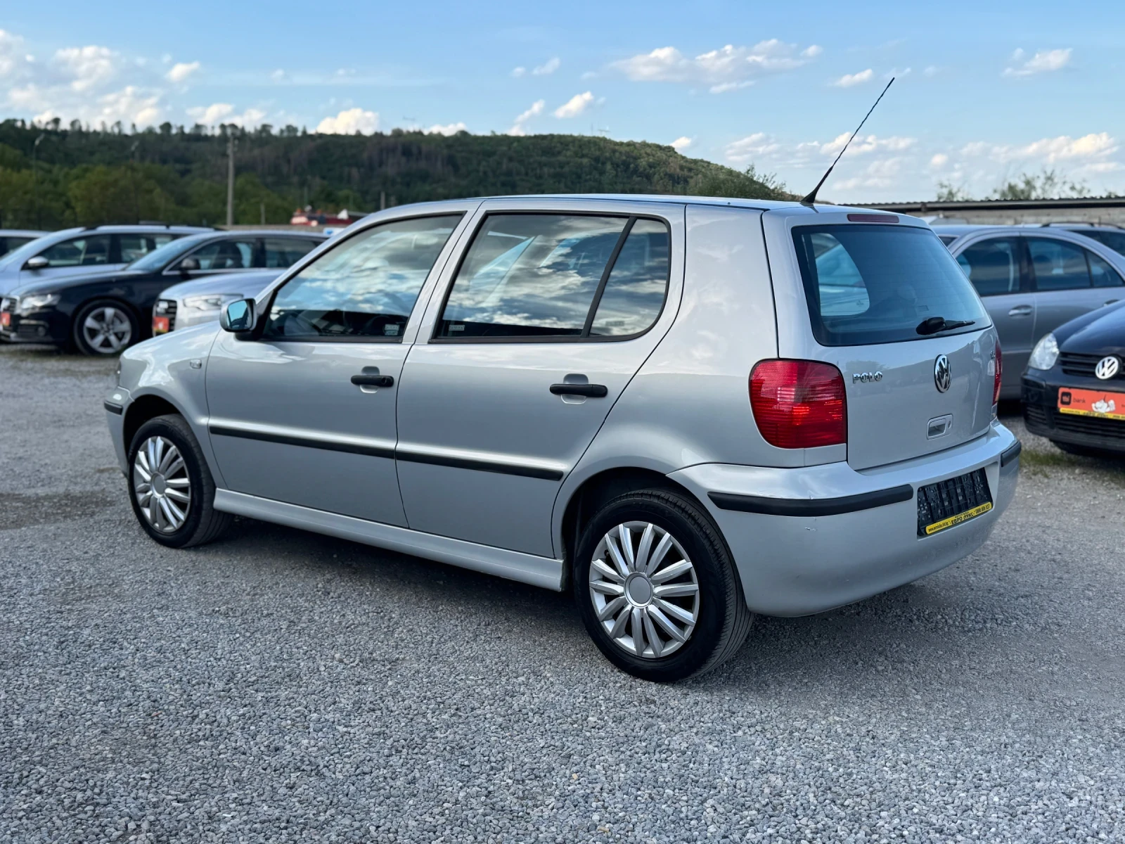 VW Polo 1.4i 75кс КЛИМАТИК - изображение 8