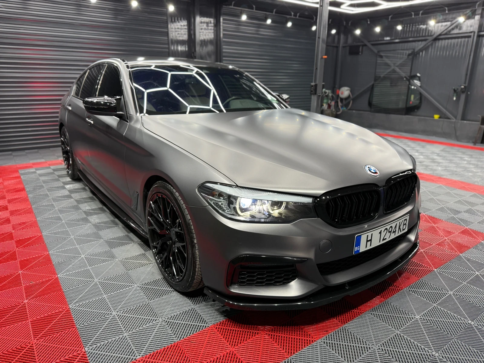 BMW 520 520 XDRIVE - изображение 2