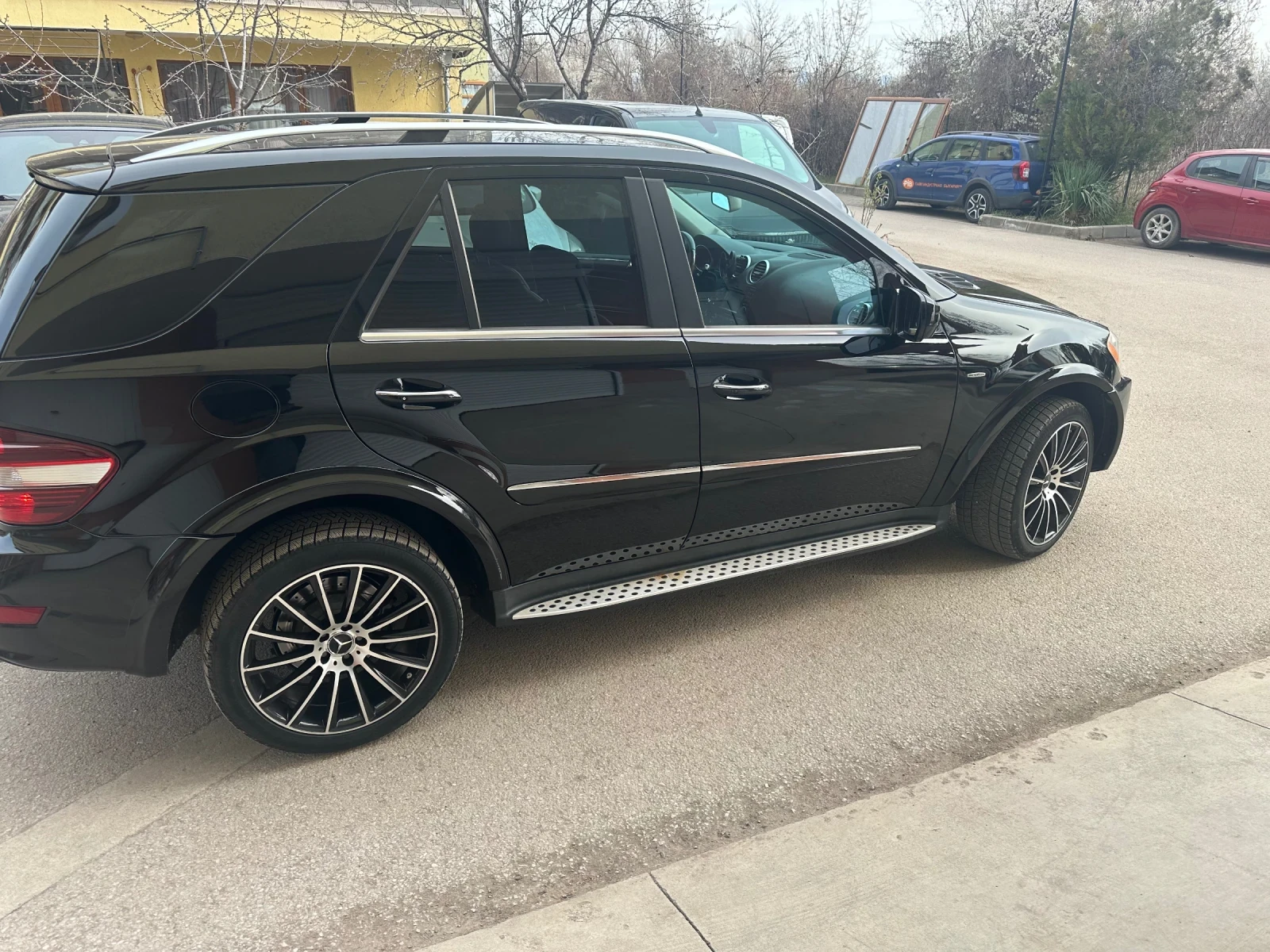Mercedes-Benz ML 550 5.5AMG - изображение 4