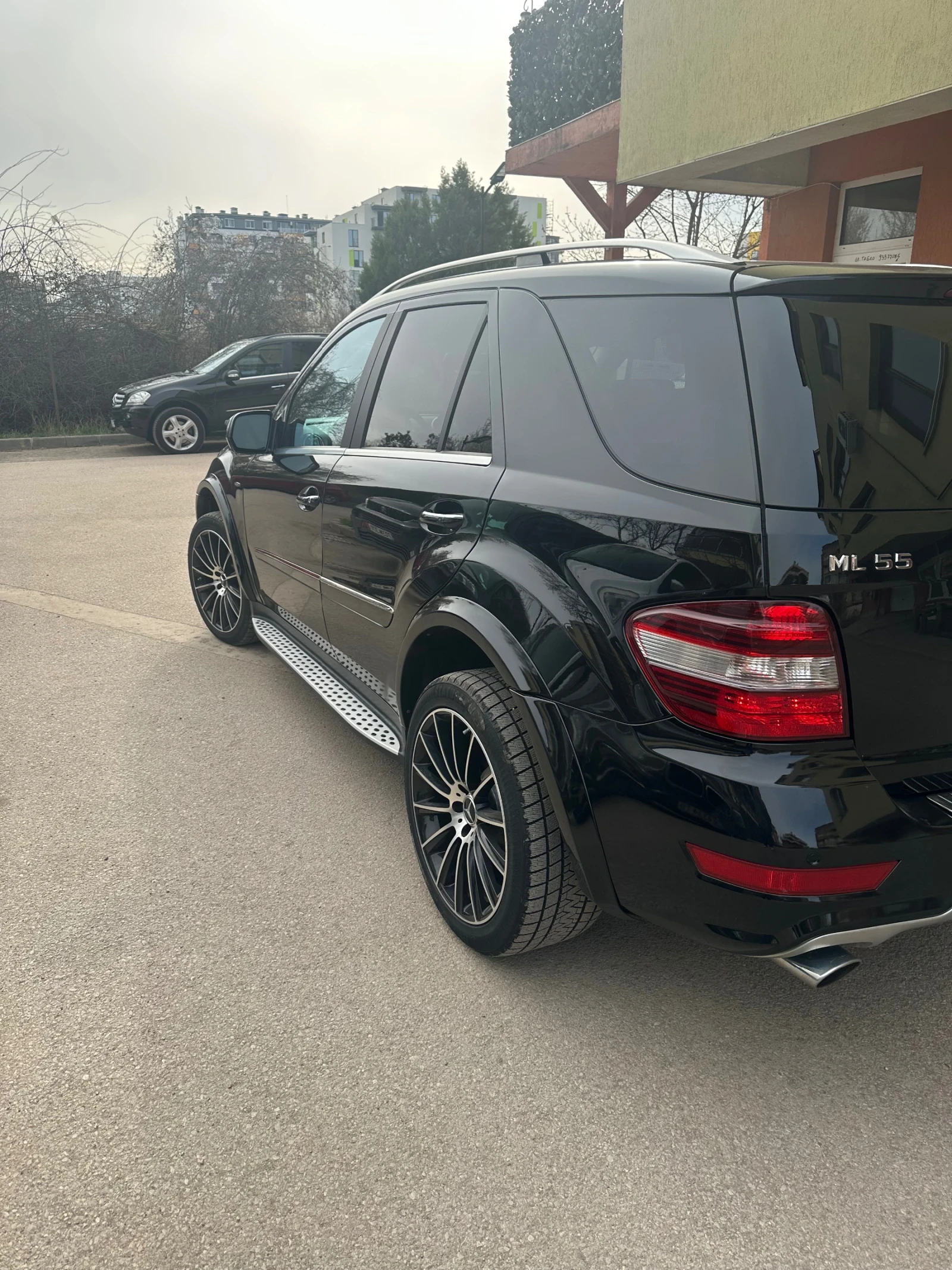 Mercedes-Benz ML 550 5.5AMG - изображение 7