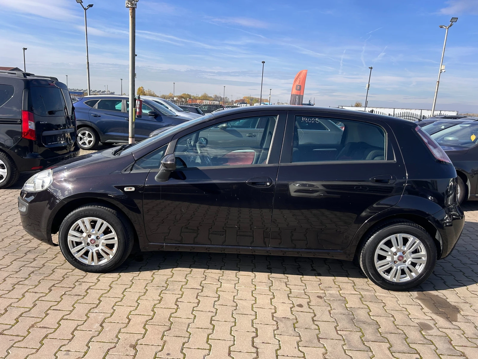 Fiat Punto EVO 1.4i EURO 5 - изображение 9