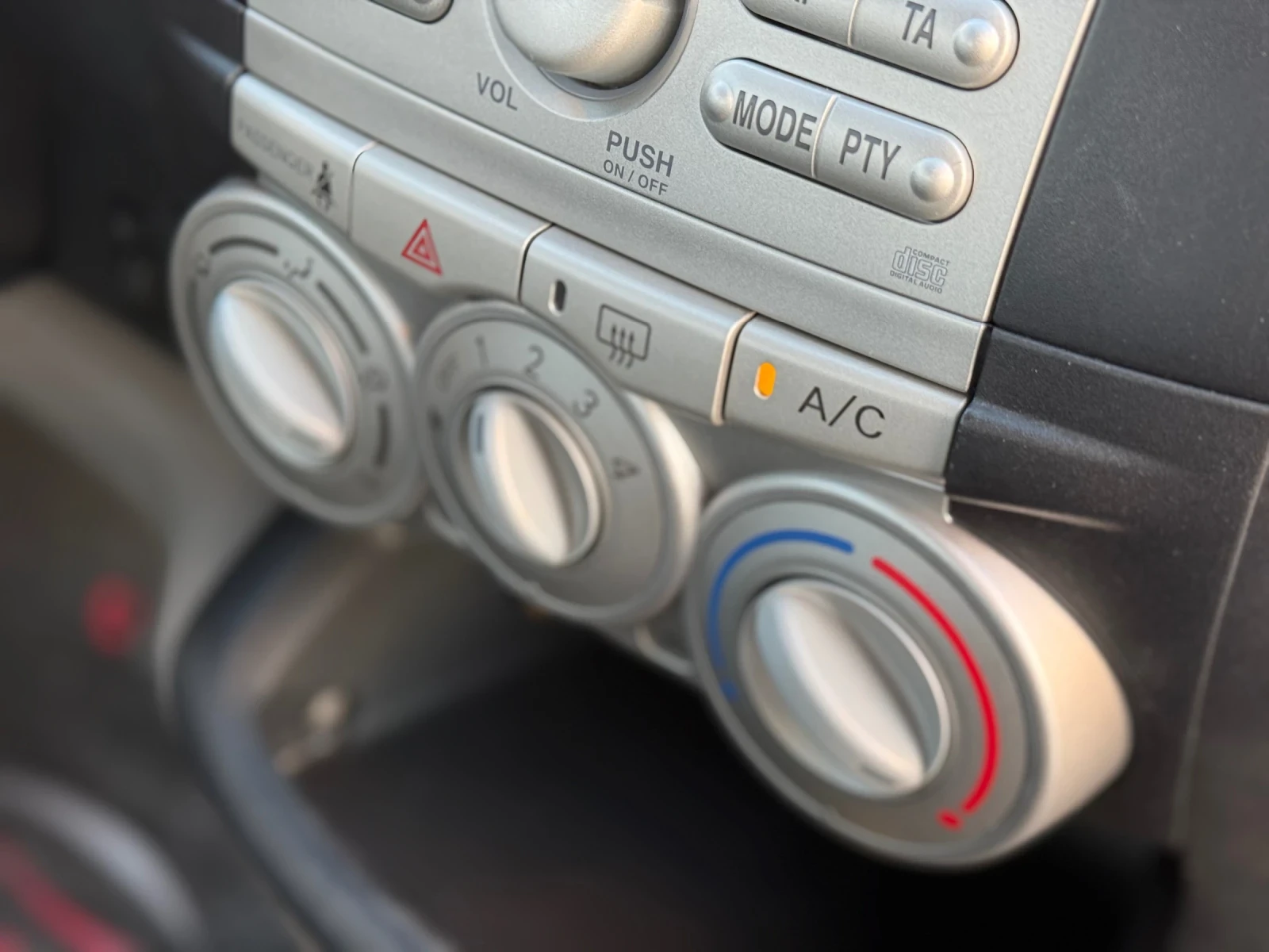 Daihatsu Sirion 1.0������* 2008�* 70�.�* �����* ��� ���������*  | Mobile.bg � ����������� 16