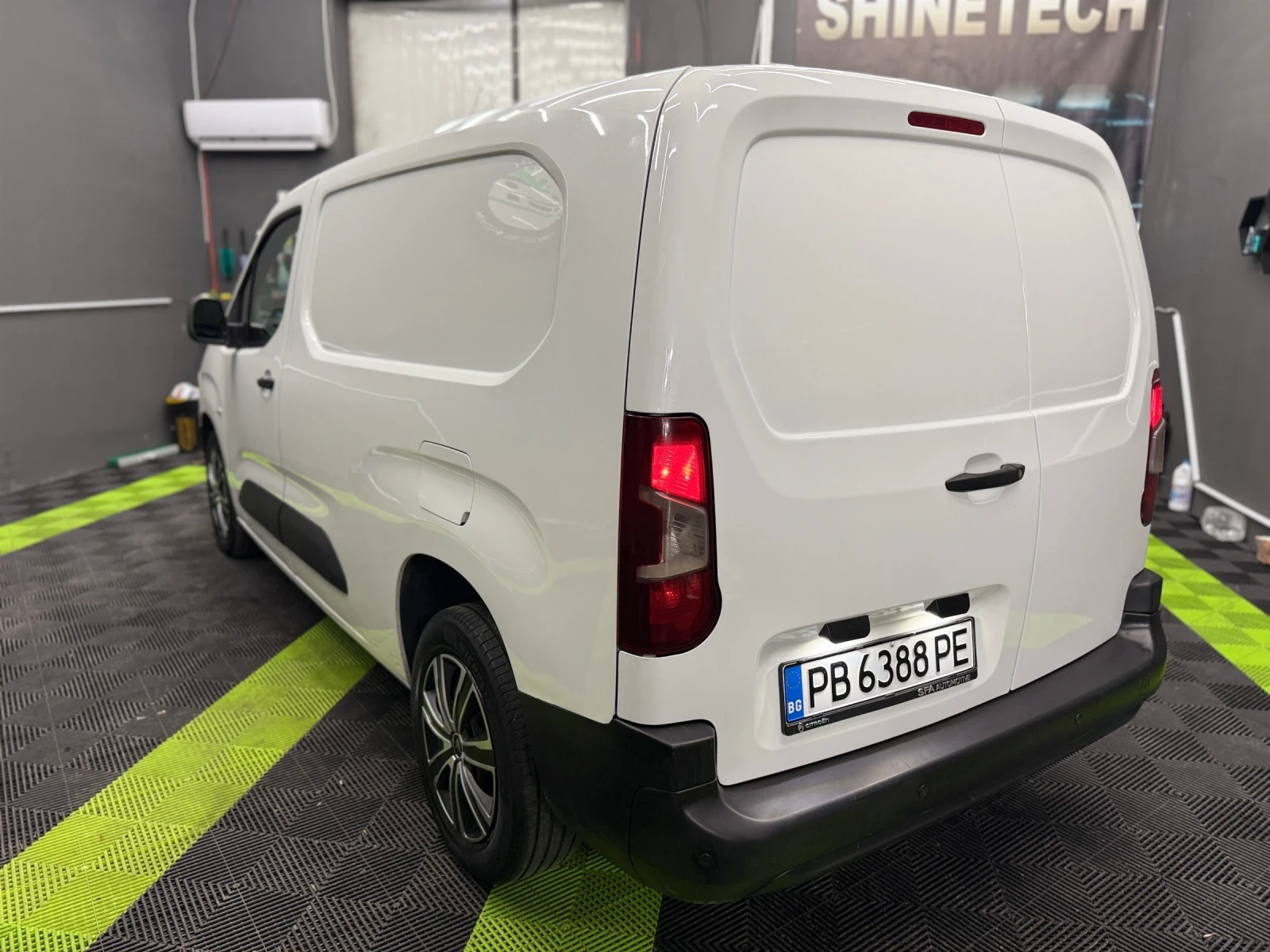 Citroen Berlingo 1.5BlueHDI* 131ps* MAXI XXL* БАБХ* MY21* КАТО НОВ* - изображение 4