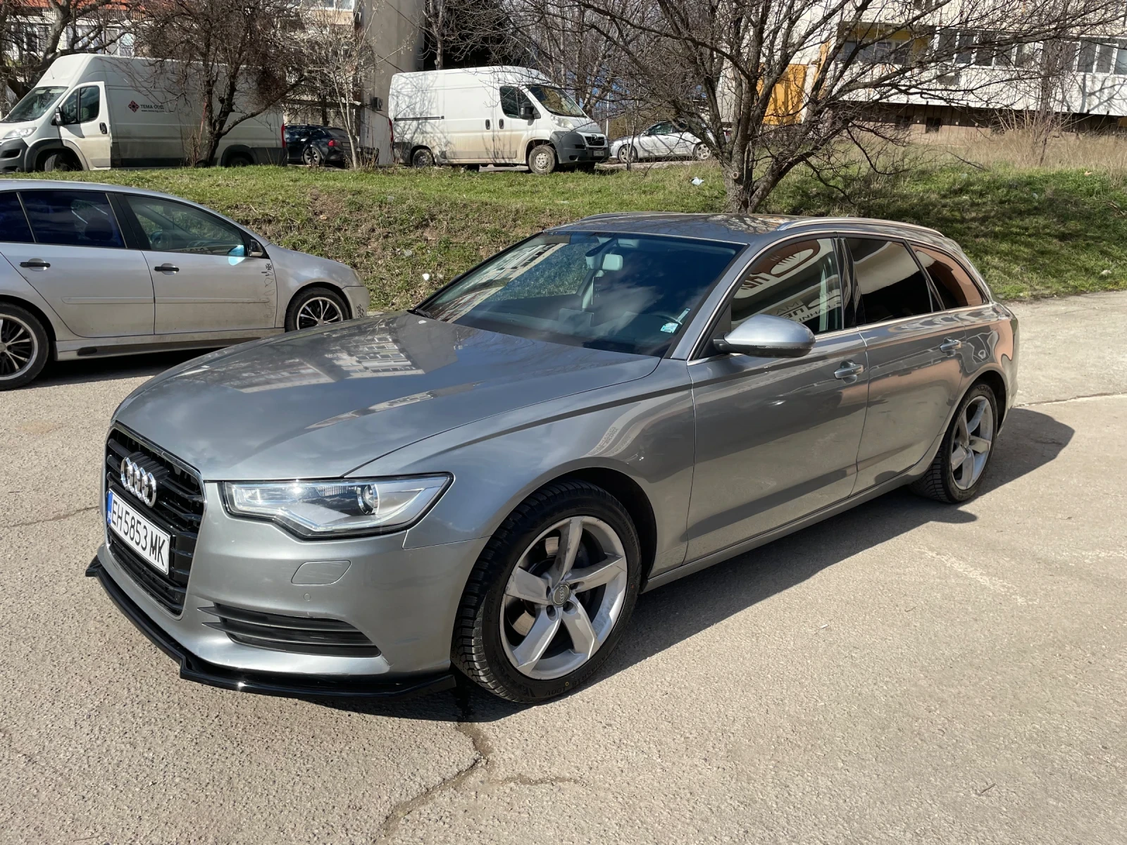 Audi A6 2.0TDI * Keyless* Парктроник * Пружини * , снимка 12 - Автомобили и джипове - 53621705