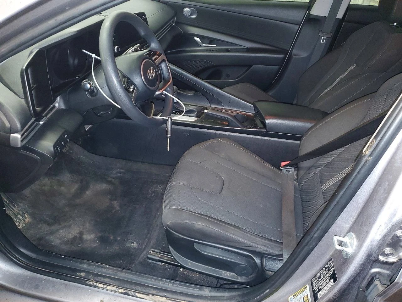 Hyundai Elantra, снимка 10 - Автомобили и джипове - 53924867