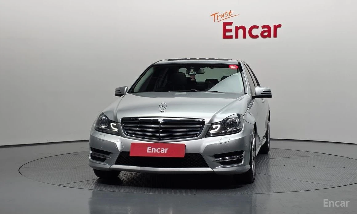 Mercedes-Benz C 220, снимка 3 - Автомобили и джипове - 53945854