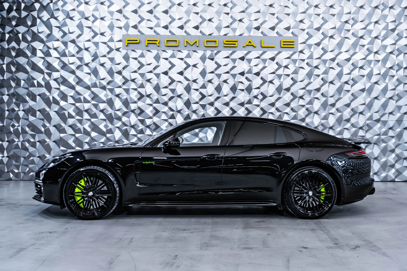 Porsche Panamera Turbo S E-Hybrid* Burmester* Pano, снимка 3 - Автомобили и джипове - 53985181