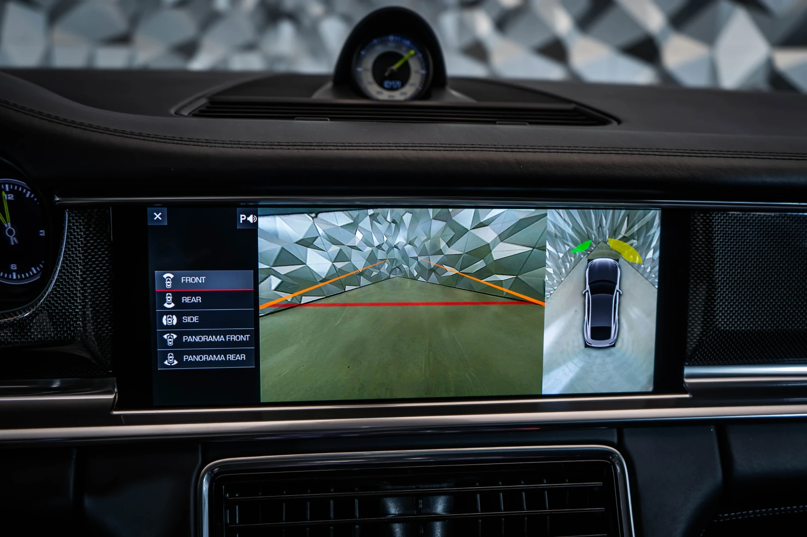 Porsche Panamera Turbo S E-Hybrid* Burmester* Pano, снимка 17 - Автомобили и джипове - 53985181