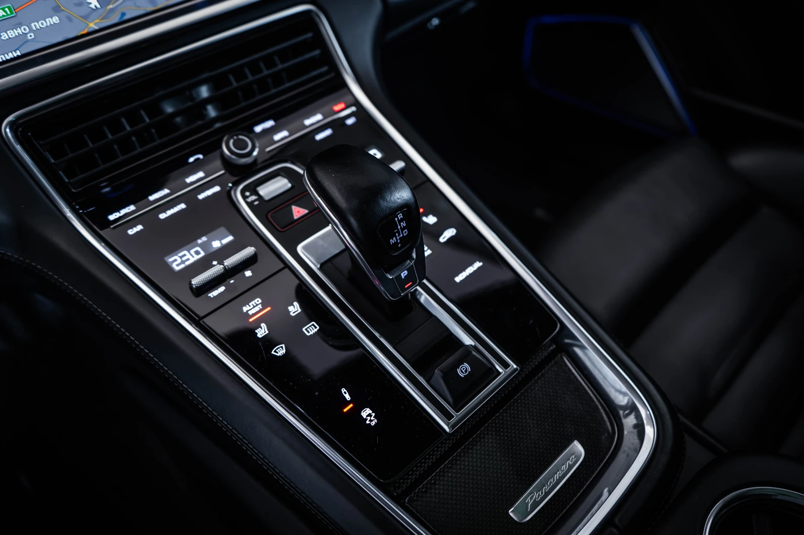 Porsche Panamera Turbo S E-Hybrid* Burmester* Pano, снимка 9 - Автомобили и джипове - 53985181