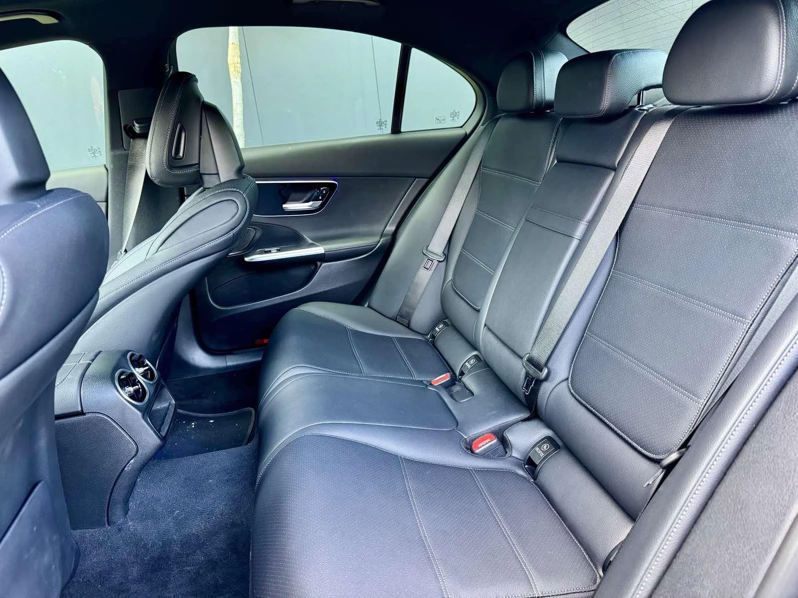 Mercedes-Benz C 300 2022 Mercedes-Benz C 300 4Matic, снимка 15 - Автомобили и джипове - 54127244