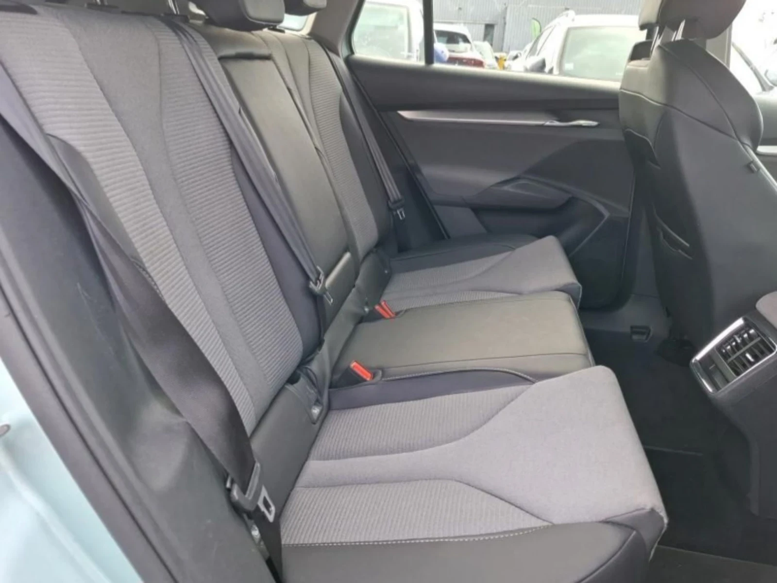 Skoda Enyaq 62Kwh.132Kw.Kamera.Led.Navi.Termopompa, снимка 11 - Автомобили и джипове - 54385230