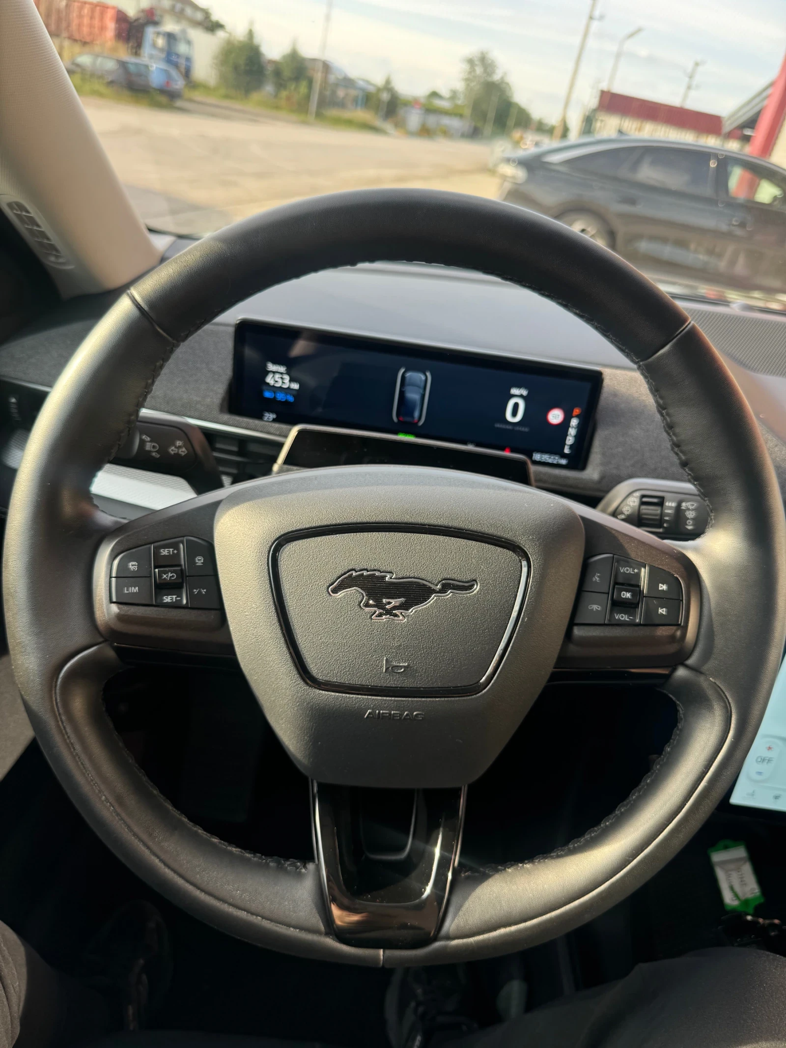 Ford Mustang Mach-E 99 kWn 294 к.с., снимка 10 - Автомобили и джипове - 54677764