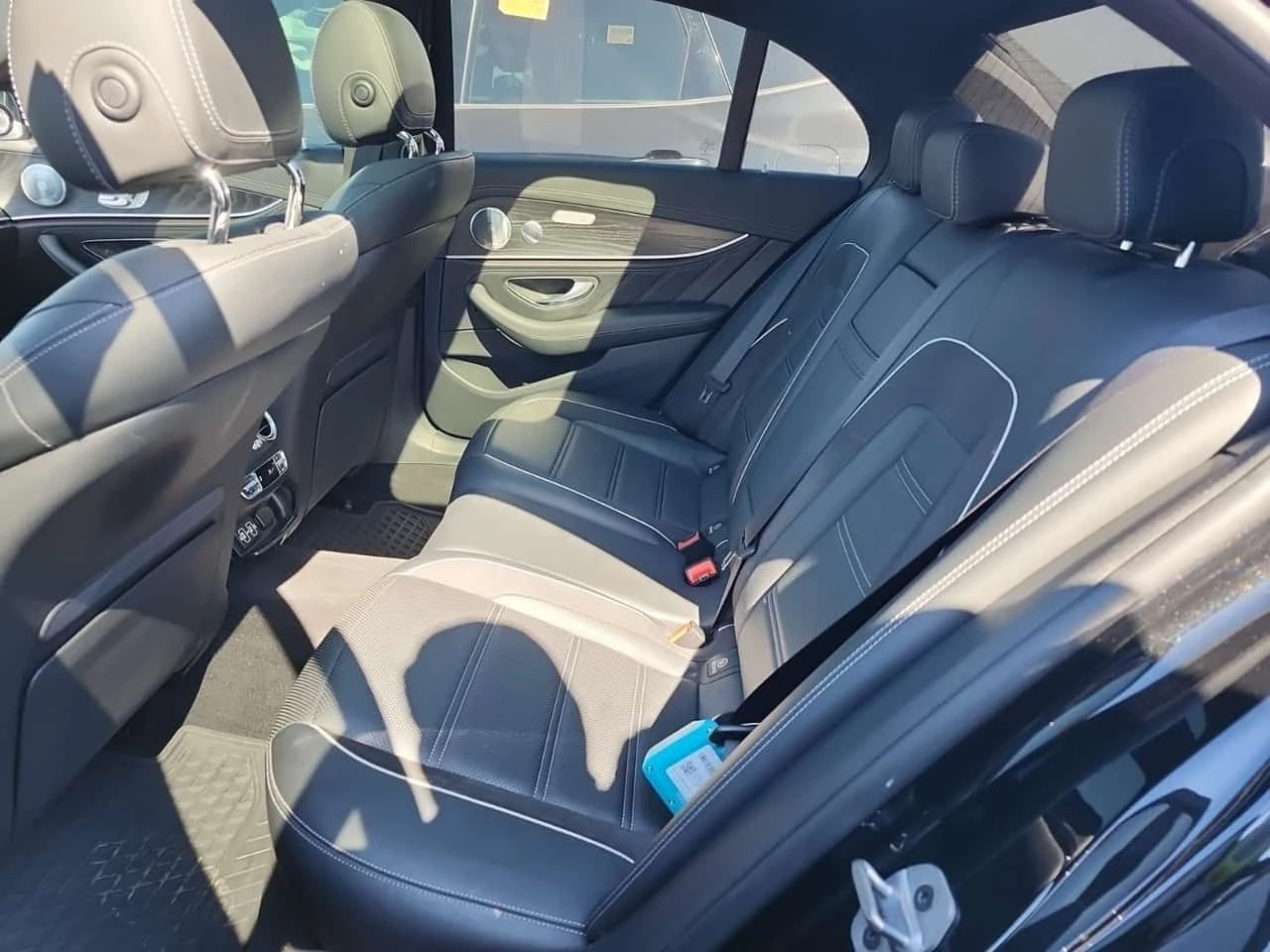Mercedes-Benz E 63 AMG * S * CARFAX * АВТОКРЕДИТ БЕЗ ПЪРВОНАЧАЛНА ВНОСКА, снимка 12 - Автомобили и джипове - 54788250