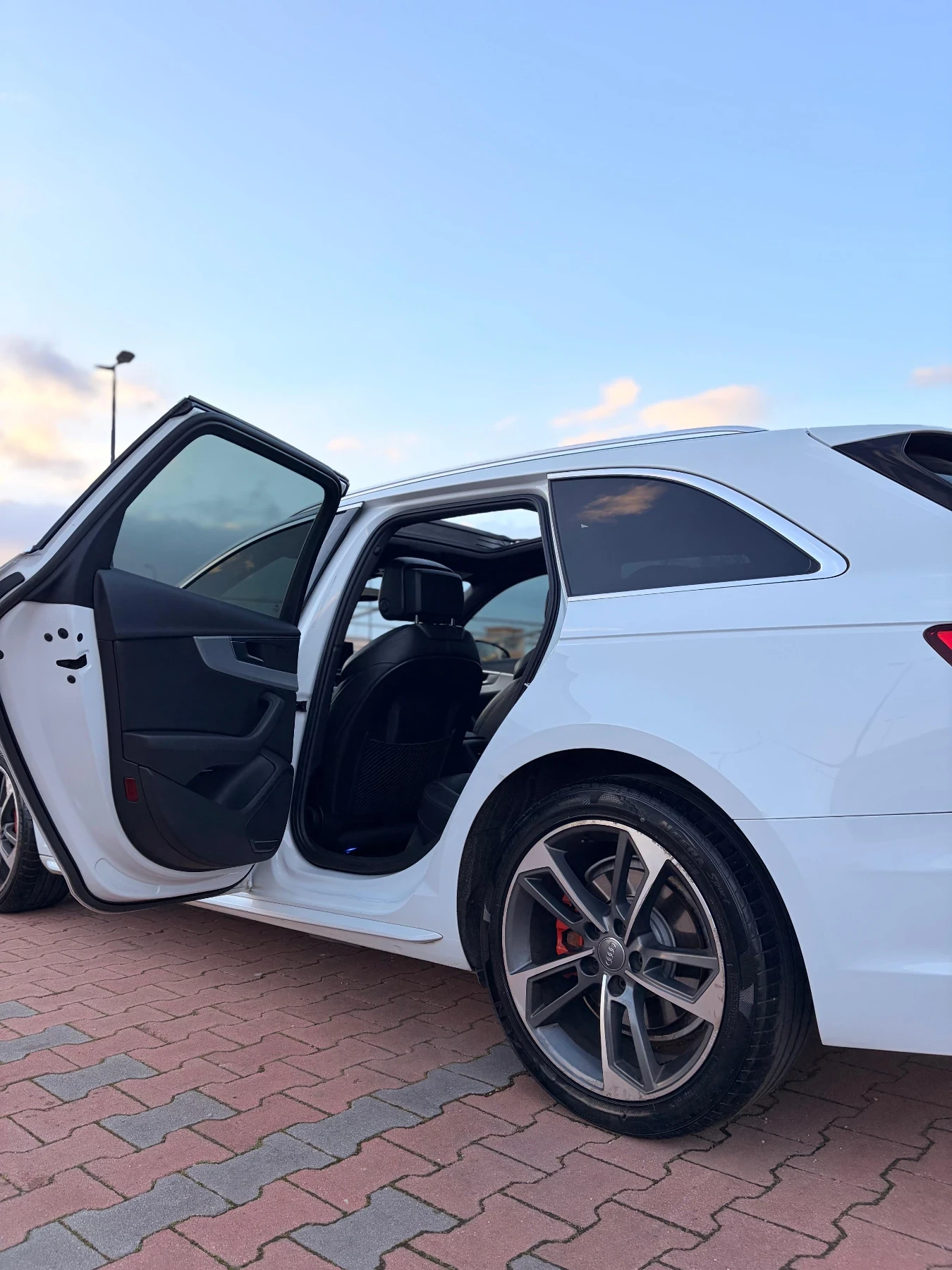 Audi A4, снимка 7 - Автомобили и джипове - 54790963
