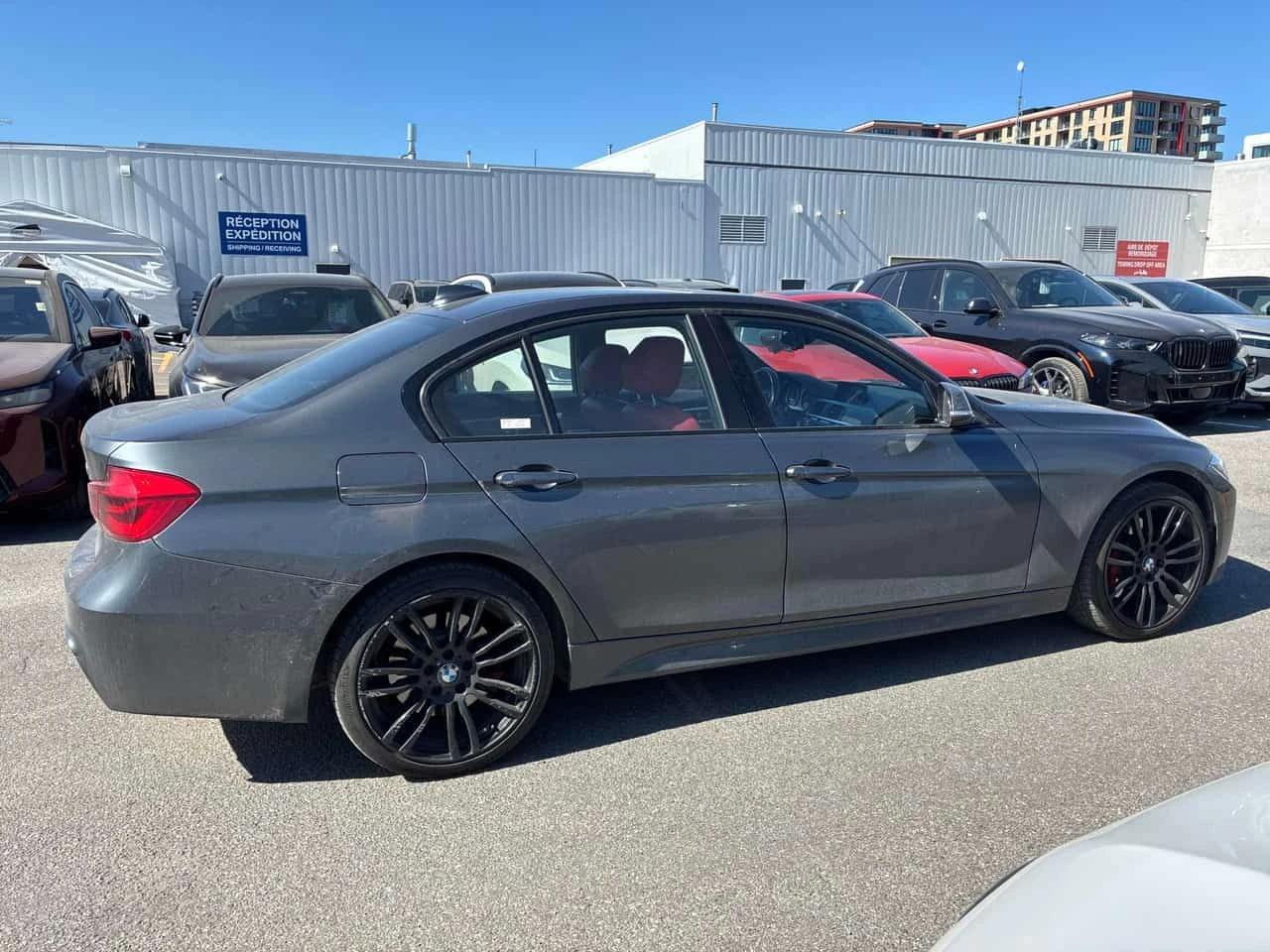 BMW 330 * 330i xDrive * CARFAX * ЦЕНА ДО БГ, снимка 4 - Автомобили и джипове - 54903474