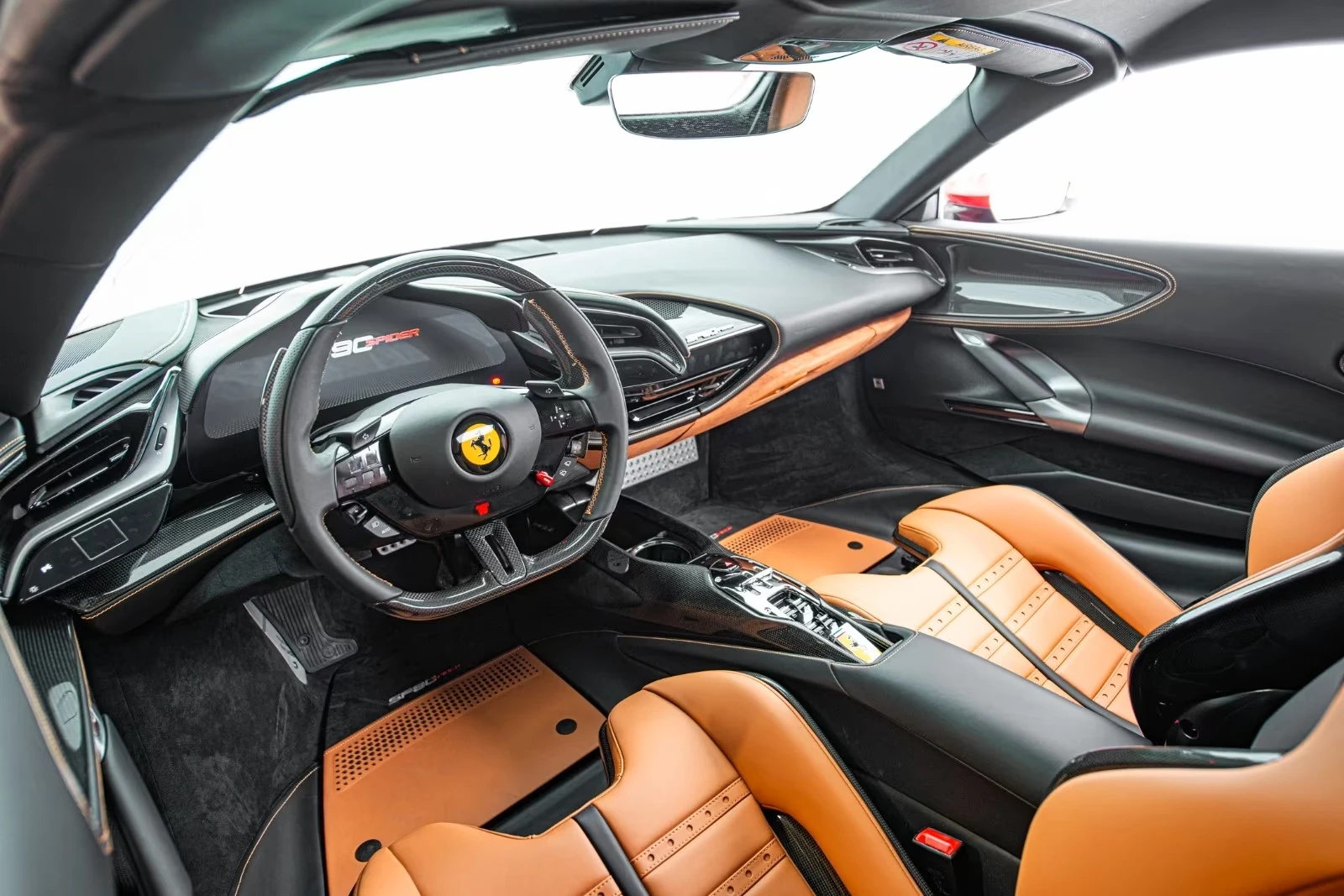 Ferrari SF 90 SPIDER/ CARBON / LIFT/ 360 / ROSSO FIORA / CERAMIC, снимка 10 - Автомобили и джипове - 54972332