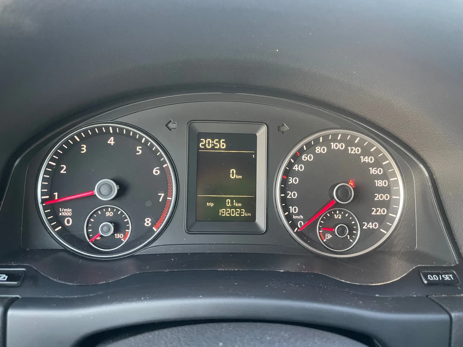 VW Golf Plus 1.6 ГАЗ БЕНЗИН, снимка 13 - Автомобили и джипове - 55084099