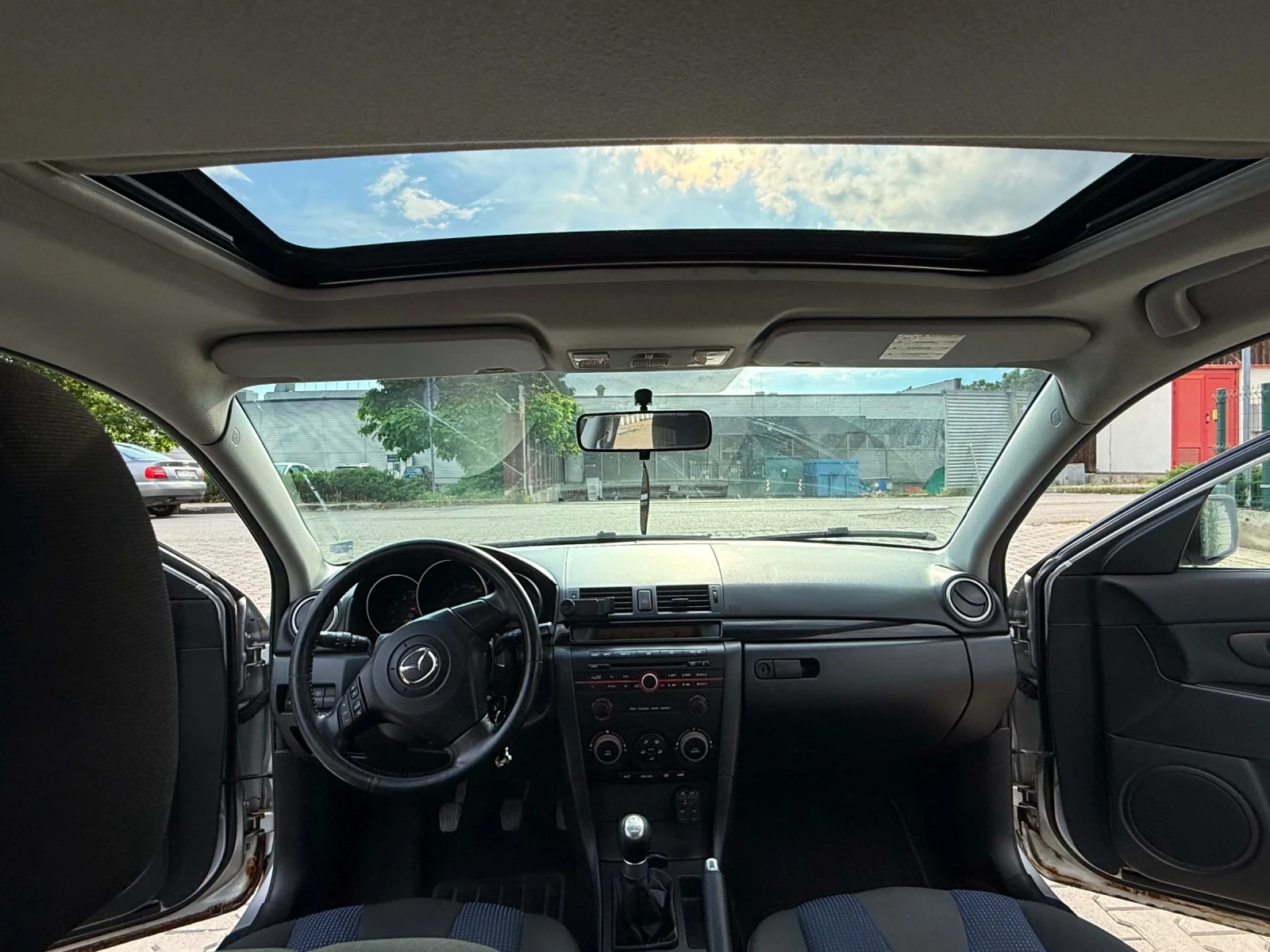 Mazda 3 2004, снимка 13 - Автомобили и джипове - 55101658