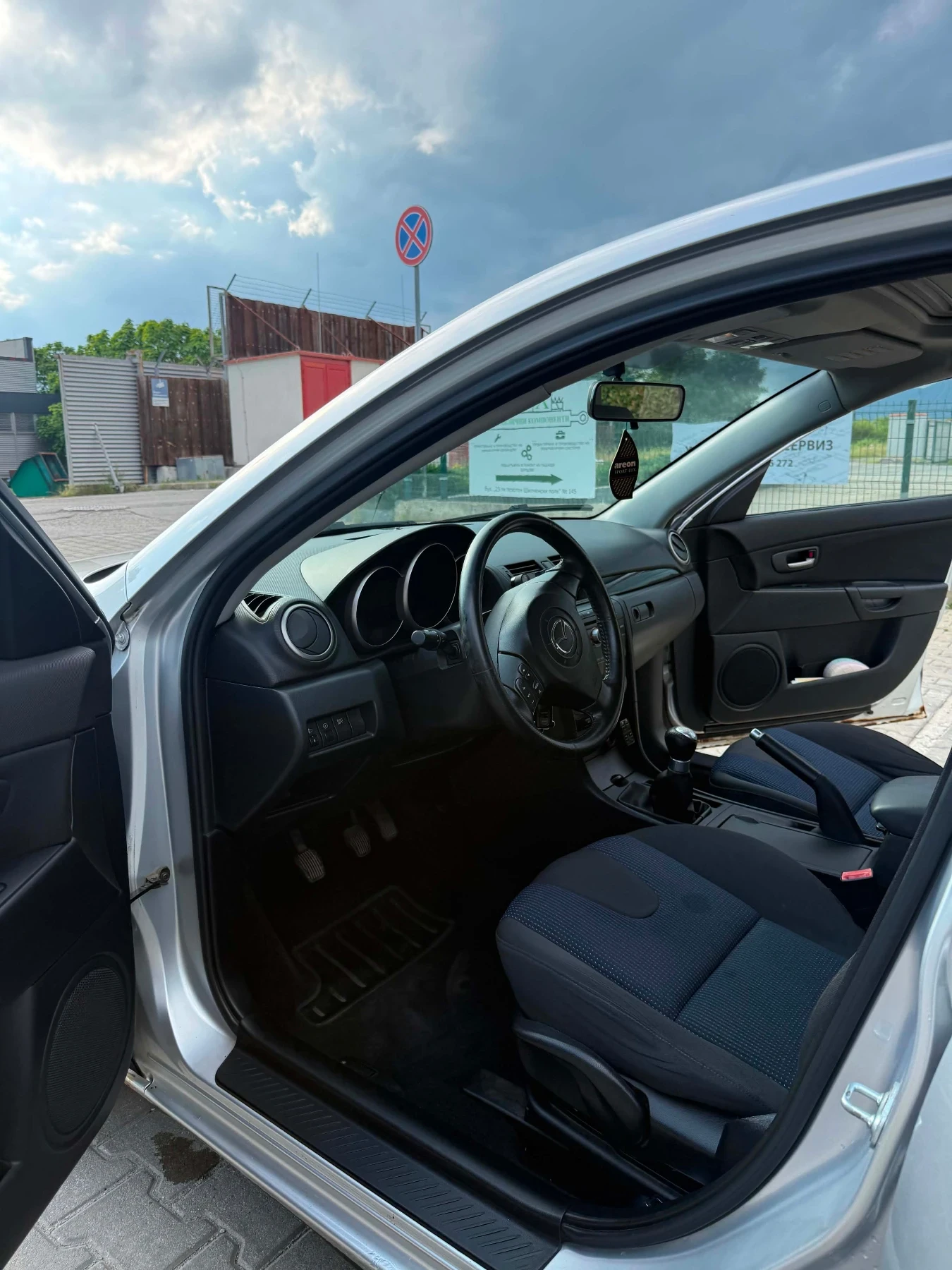 Mazda 3 2004, снимка 12 - Автомобили и джипове - 55101658