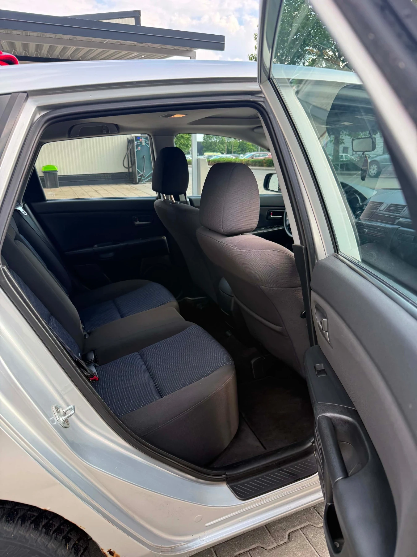 Mazda 3 2004, снимка 10 - Автомобили и джипове - 55101658