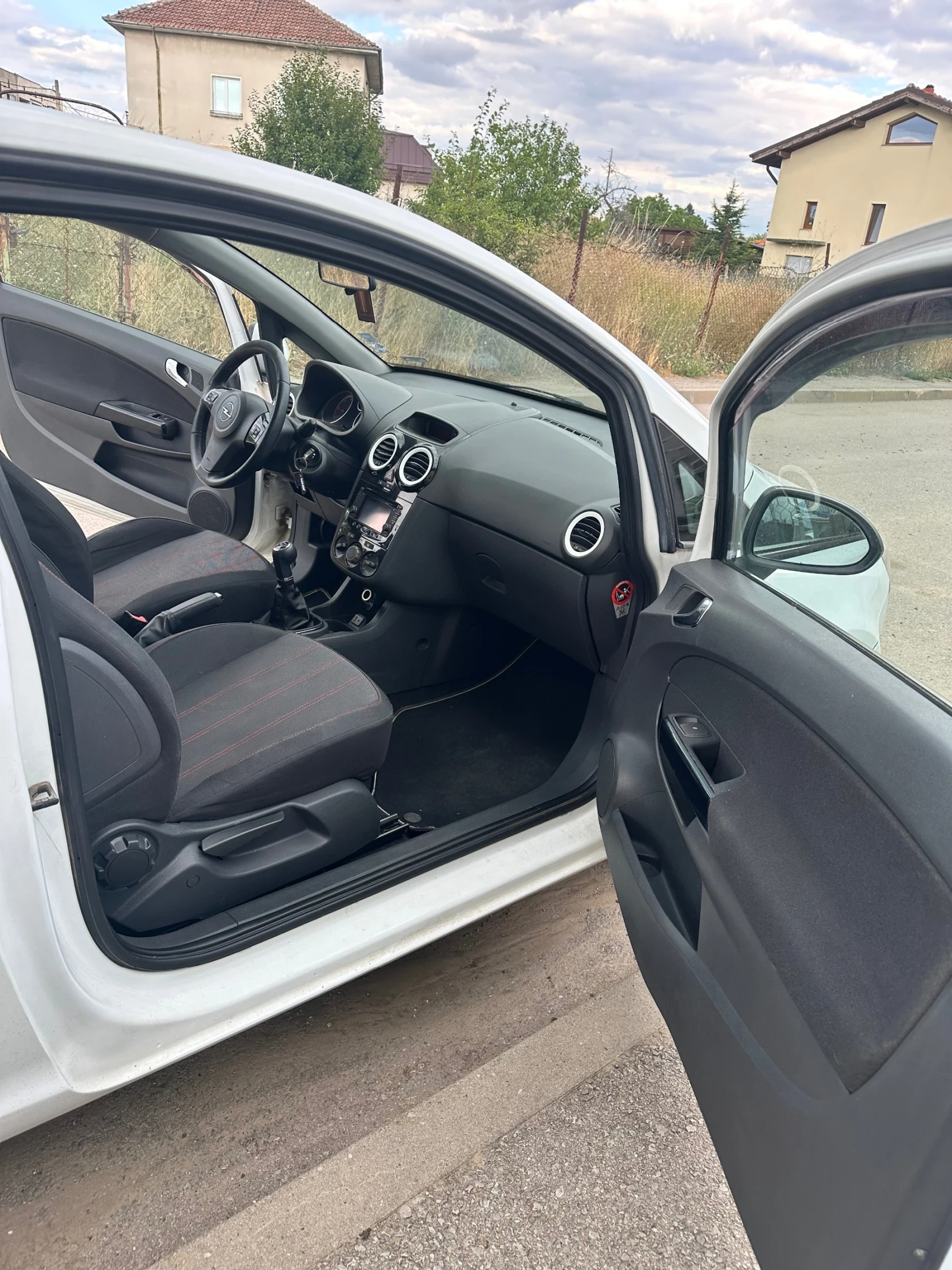 Opel Corsa, снимка 4 - Автомобили и джипове - 55873335