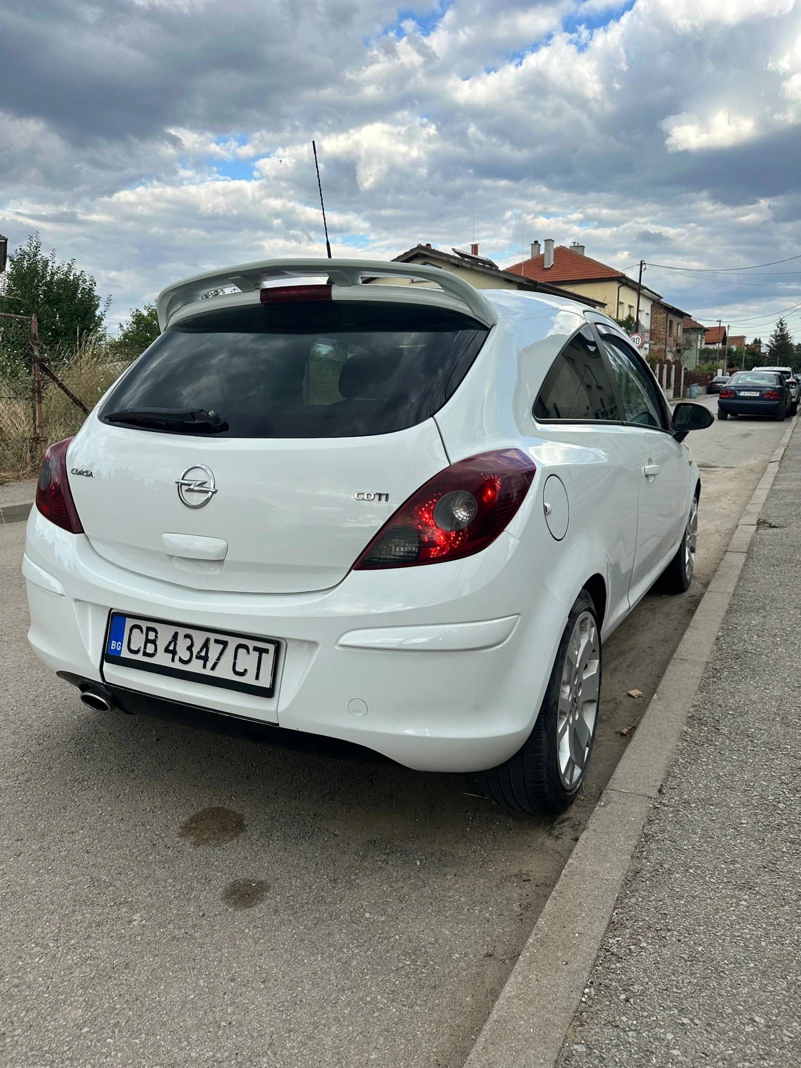 Opel Corsa, снимка 2 - Автомобили и джипове - 55873335