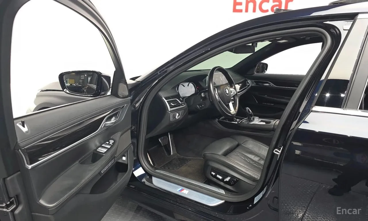 BMW 740 * 740Li xDrive M Sport Package * ЦЕНА ДО БГ, снимка 10 - Автомобили и джипове - 55872187