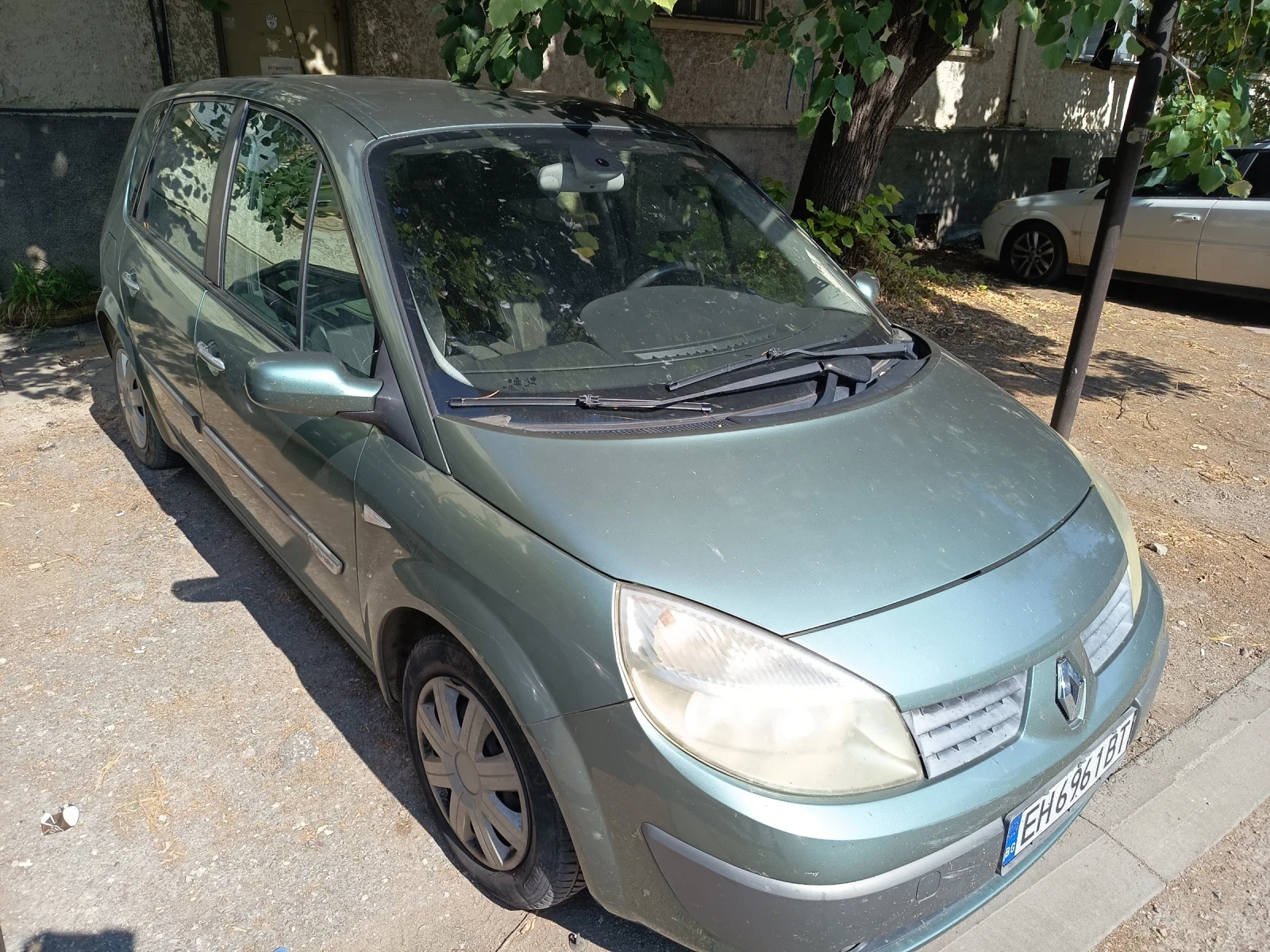 Renault Scenic, снимка 3 - Автомобили и джипове - 56073407