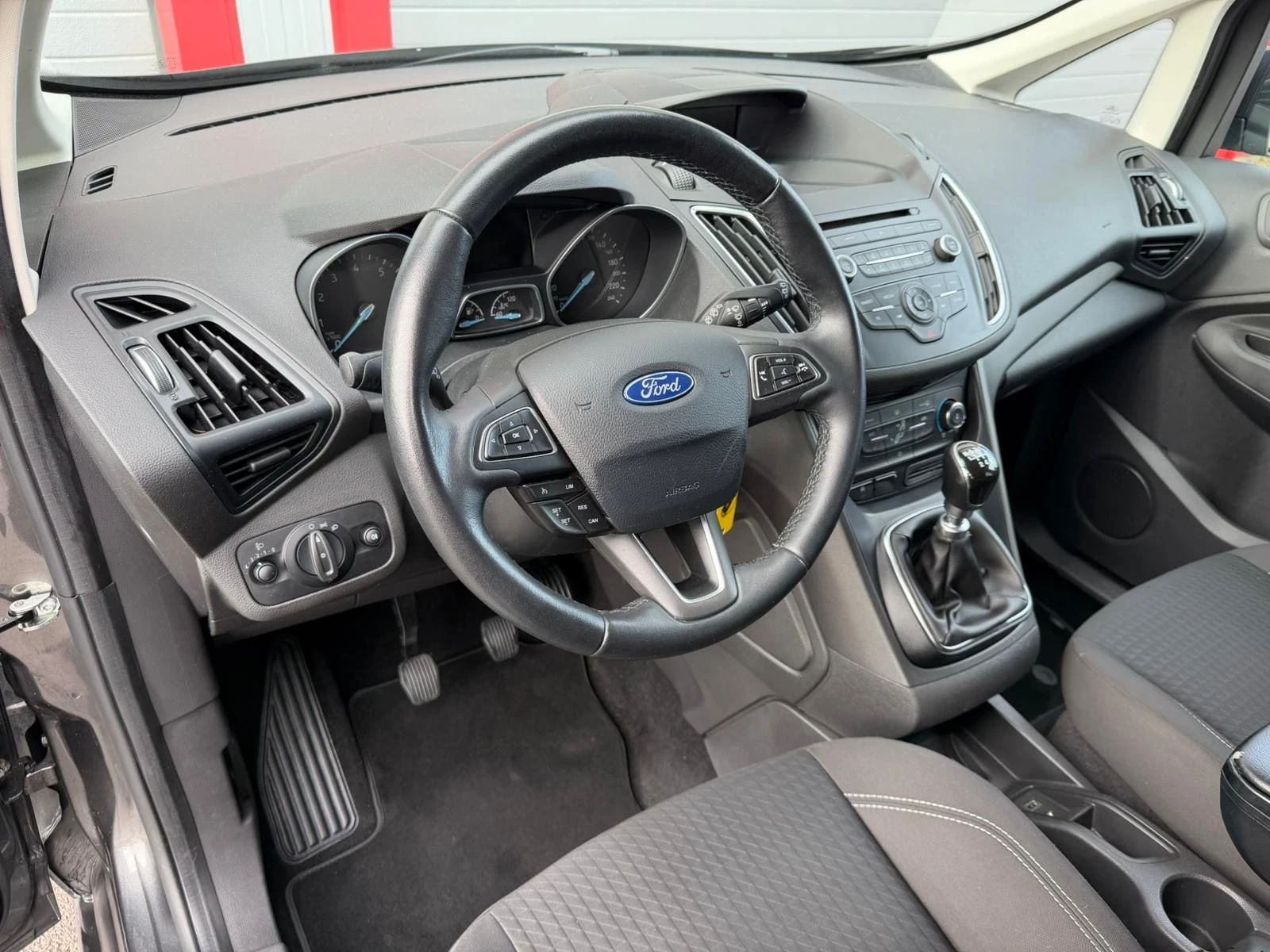 Ford C-max 1.0I ECOBOOST TITANIUM NAVI 6-SPEED EVRO 6B ������ | Mobile.bg � ����������� 13