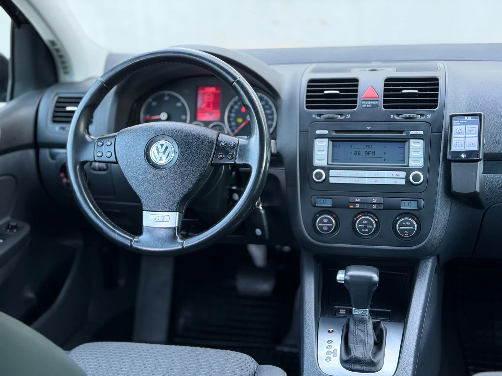 VW Golf 1.9TDi~105hp~GT~DSG~157000км!, снимка 10 - Автомобили и джипове - 56135578