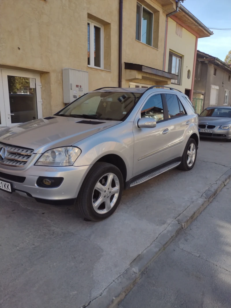 Mercedes-Benz ML 320, снимка 8 - Автомобили и джипове - 48760326