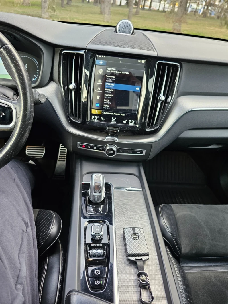 Volvo XC60 T8 bowers wilkins , снимка 6 - Автомобили и джипове - 48762160