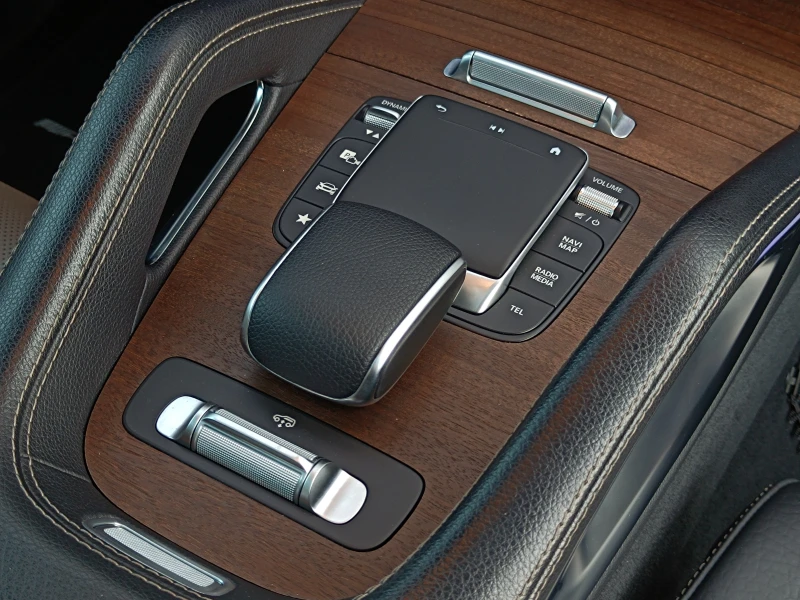 Mercedes-Benz GLE 580 4.0 V8T, снимка 13 - Автомобили и джипове - 50783703