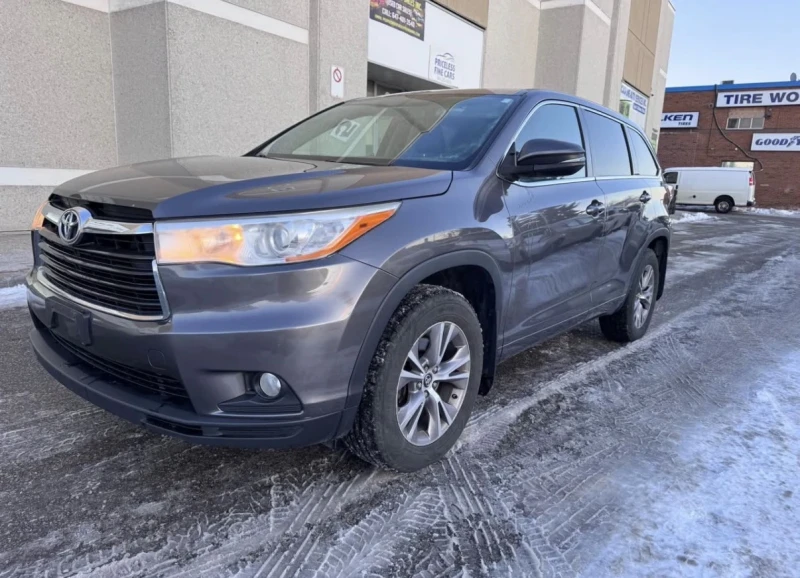 Toyota Highlander ПЕРФЕКТЕН ЗА ГАЗ * * ЕДИН СОБСТВЕНИК * * CARFAX * , снимка 3 - Автомобили и джипове - 53128625