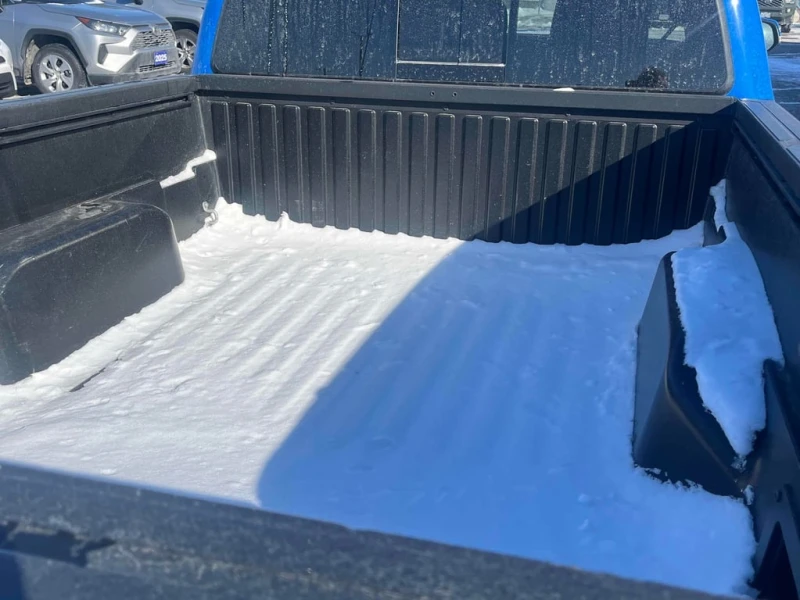 Toyota Tacoma 4x4 Double Cab  CARFAX, снимка 10 - Автомобили и джипове - 53234246