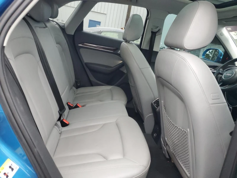 Audi Q3, снимка 11 - Автомобили и джипове - 53384644