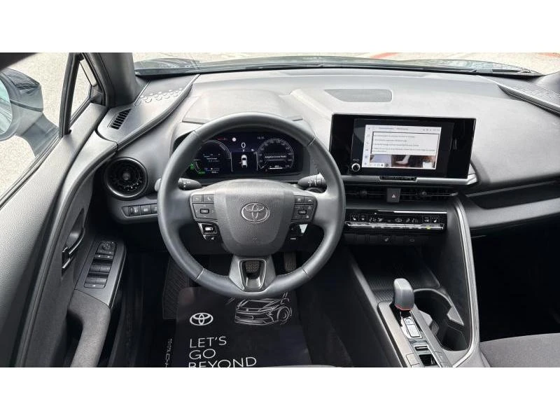 Toyota C-HR 2.0 PHEV COOL, снимка 9 - Автомобили и джипове - 55274732