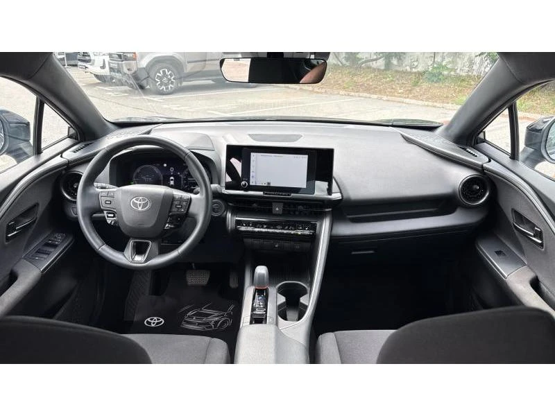 Toyota C-HR 2.0 PHEV COOL, снимка 8 - Автомобили и джипове - 55274732