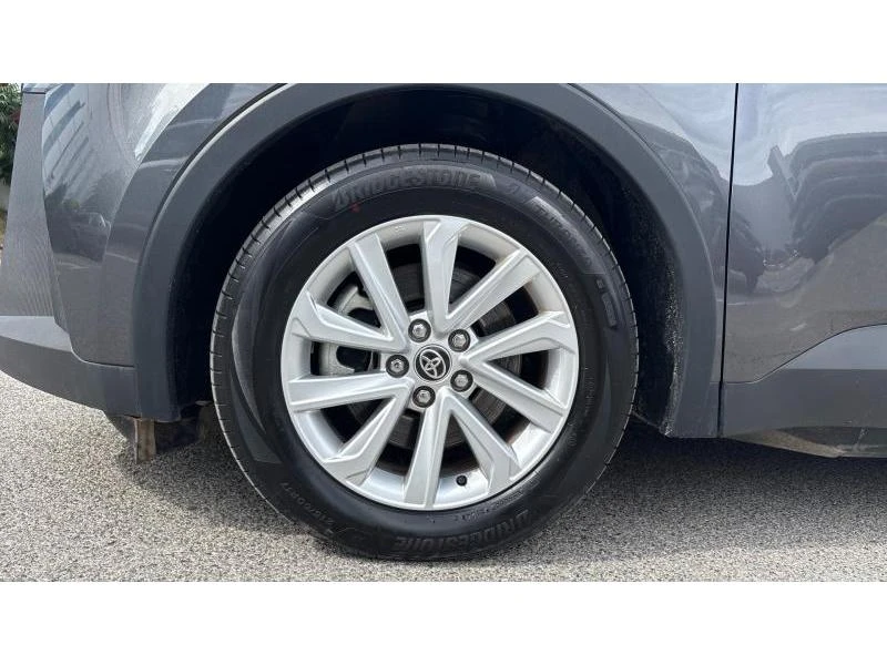 Toyota C-HR 2.0 PHEV COOL, снимка 16 - Автомобили и джипове - 55274732