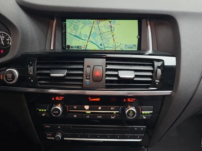 BMW X4 xDrive 20D, снимка 14 - Автомобили и джипове - 55352070