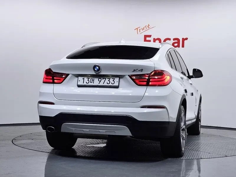 BMW X4 xDrive 20D, снимка 4 - Автомобили и джипове - 55352070