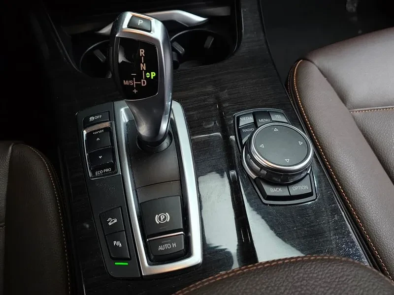 BMW X4 xDrive 20D, снимка 9 - Автомобили и джипове - 55352070