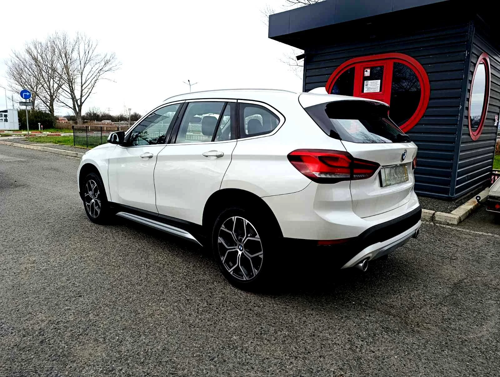 BMW X1 2.0d Xdrive Сервизна устория! - изображение 5