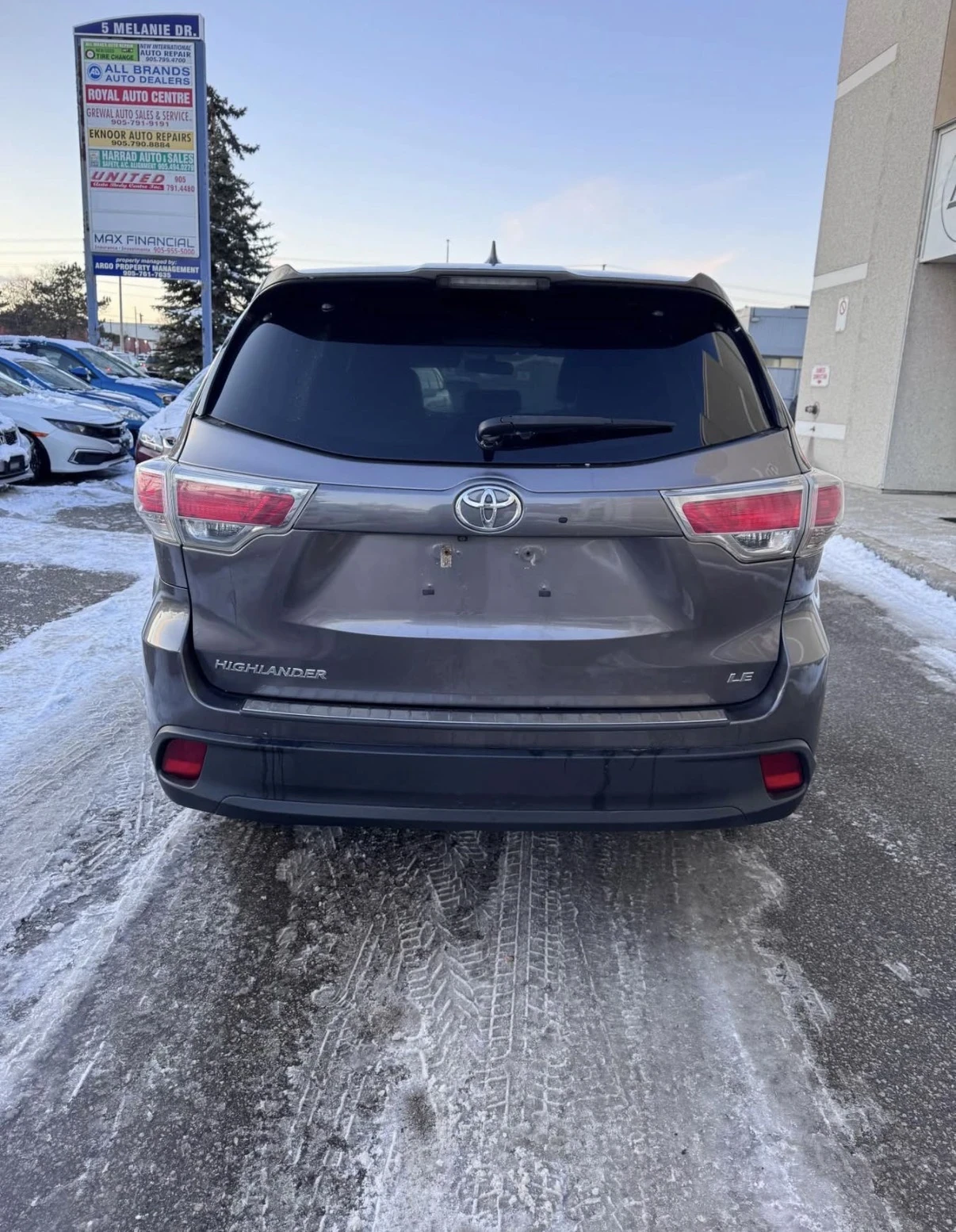 Toyota Highlander ПЕРФЕКТЕН ЗА ГАЗ * * ЕДИН СОБСТВЕНИК * * CARFAX *  - изображение 5